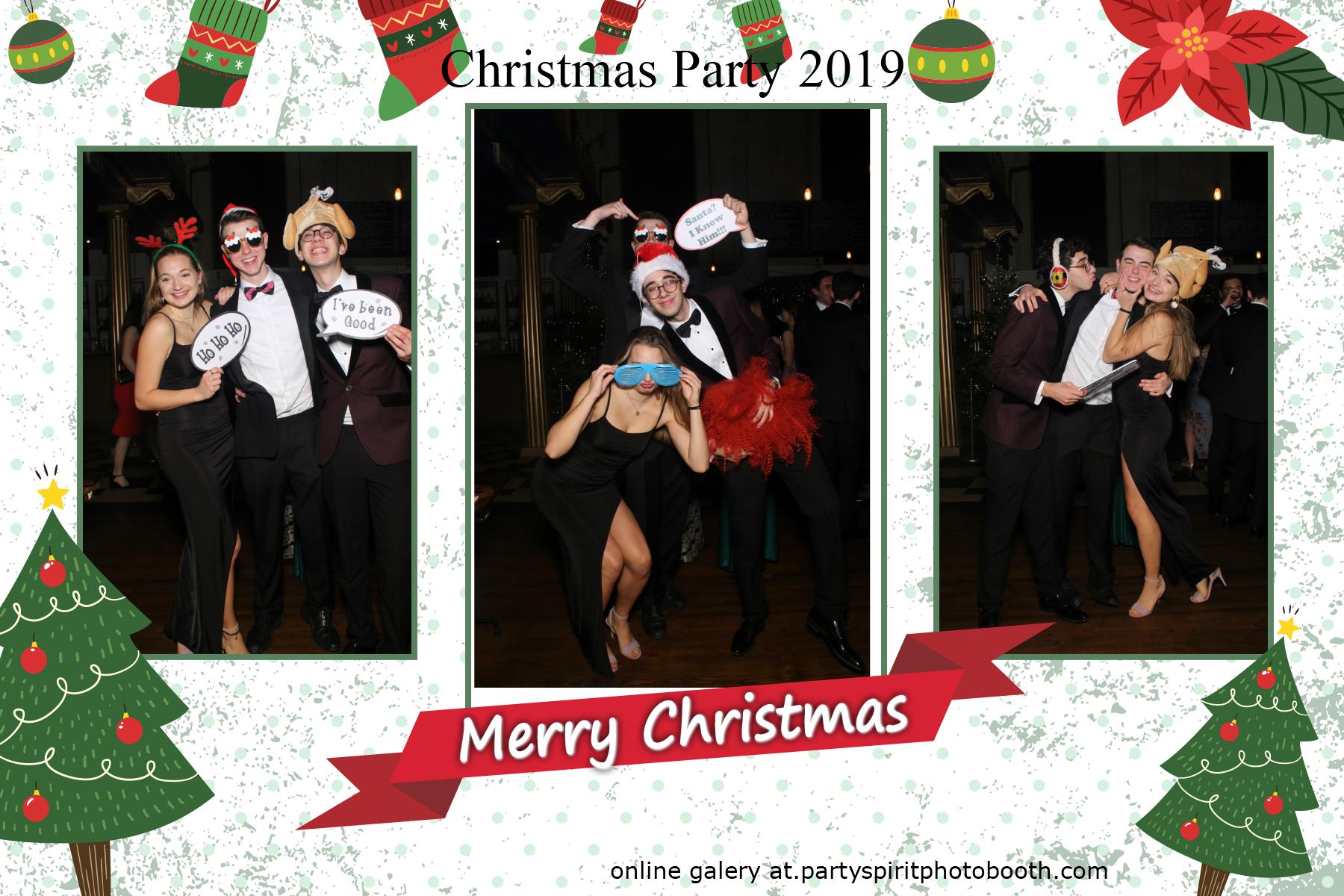 Christmas Party | View more photos from the event at gallery.partyspiritphotobooth.com/u/PartySpiritPhotoBooth/Christmas-Party-0